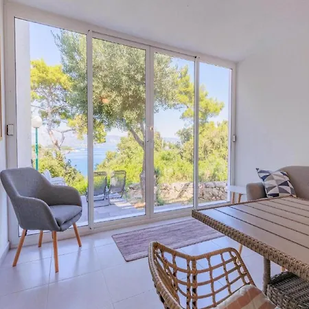 - Comfort Two-bedroom D8 * Лумбарда