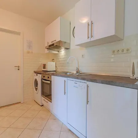 Апартаменты - Comfort Two-bedroom D8