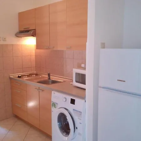 - Comfort Two-bedroom D8